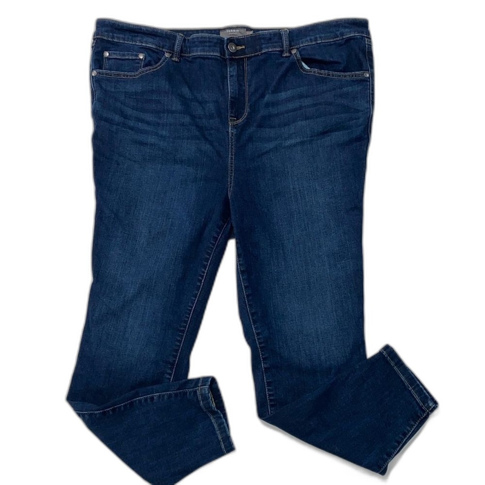 Torrid Midfit Super Skinny Soft Stretchy‎ Denim Jean 20 Short